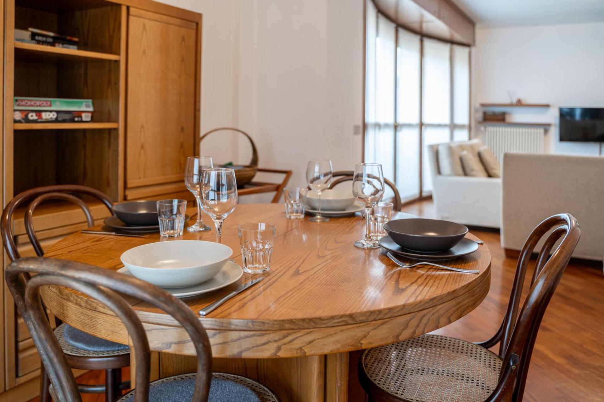 Spacious Bright Apartment Near City Center And Como Lake With Air Conditioning Lecco Zewnętrze zdjęcie